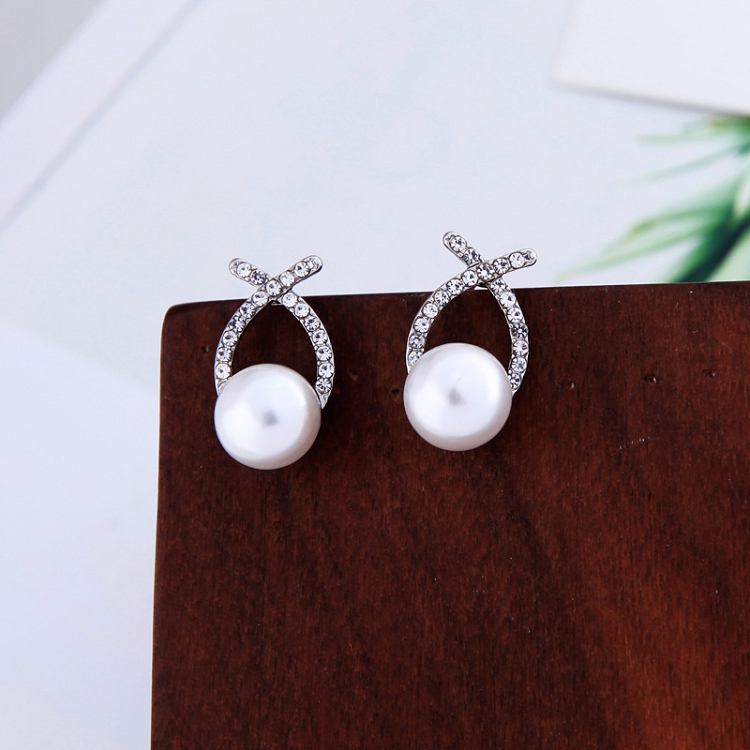 925 Silver needle Korean fashion geometric cross pearl flash diamond earrings temperament versatile simple earrings for women 